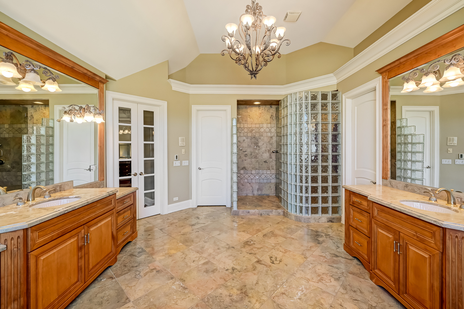 1137 N ITASCA Road, Addison, IL 60101