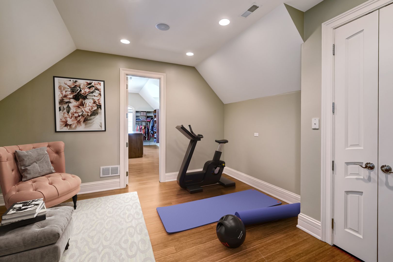 1137 N ITASCA Road, Addison, IL 60101