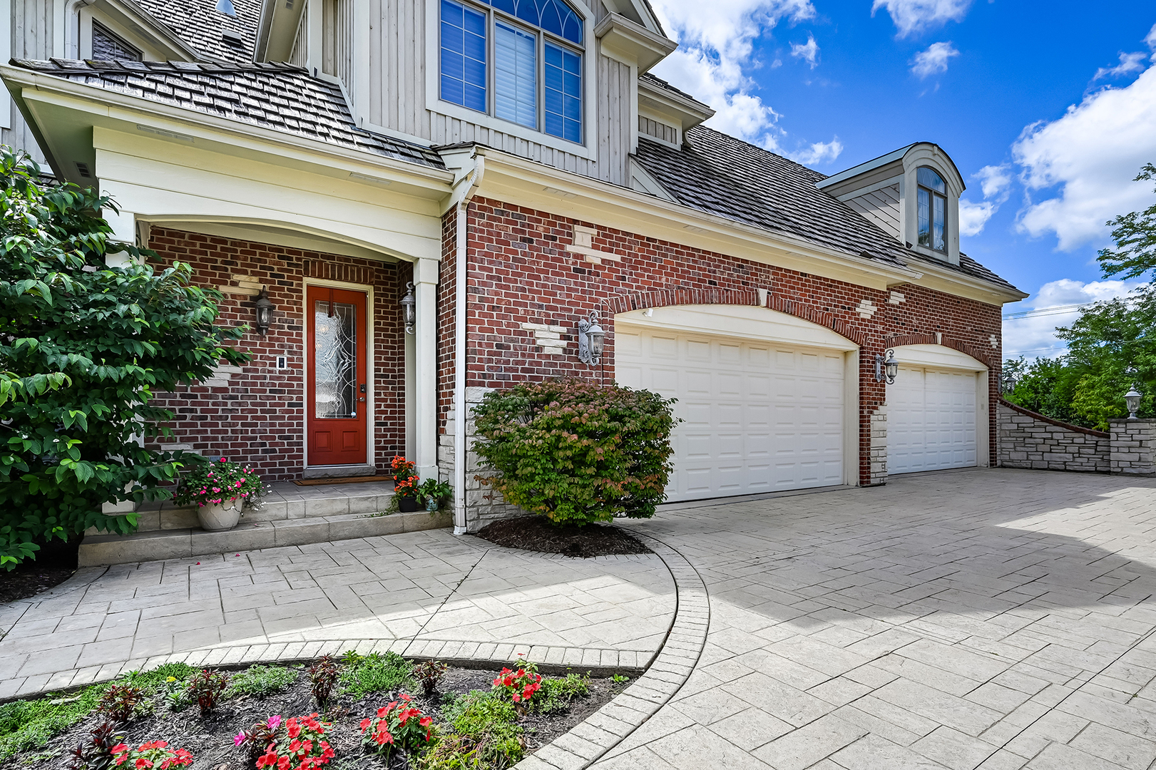 1137 N ITASCA Road, Addison, IL 60101