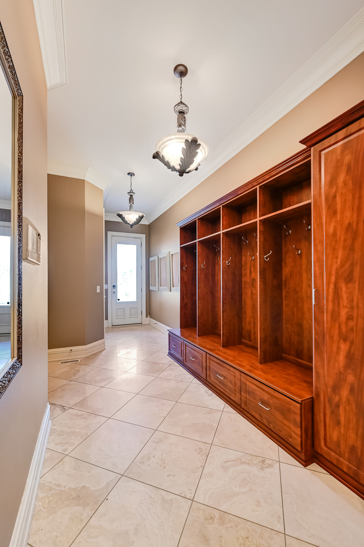 1137 N ITASCA Road, Addison, IL 60101