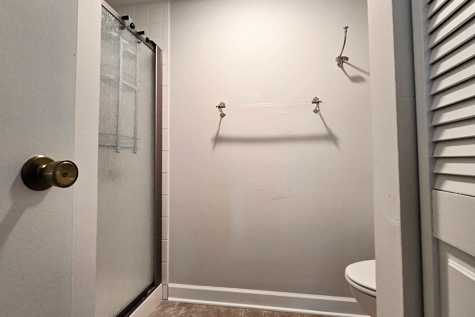 690 Chandler Road #207, Gurnee, IL 60031