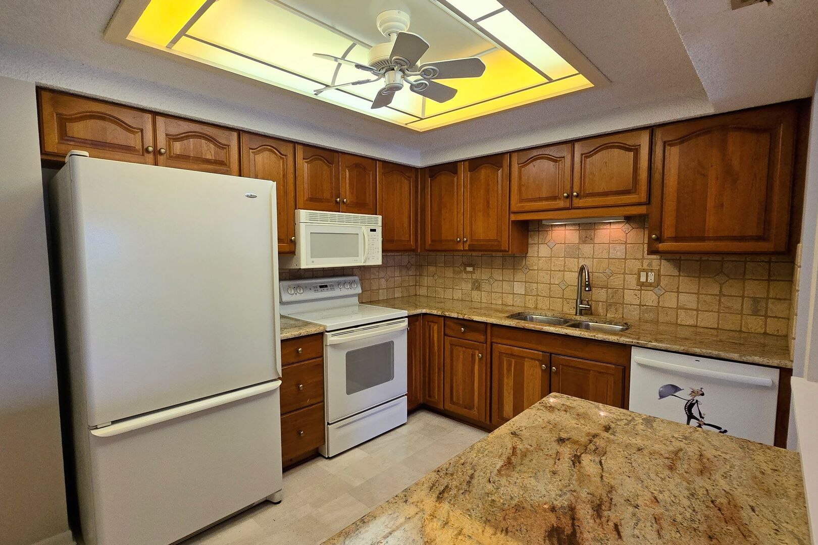 690 Chandler Road #207, Gurnee, IL 60031