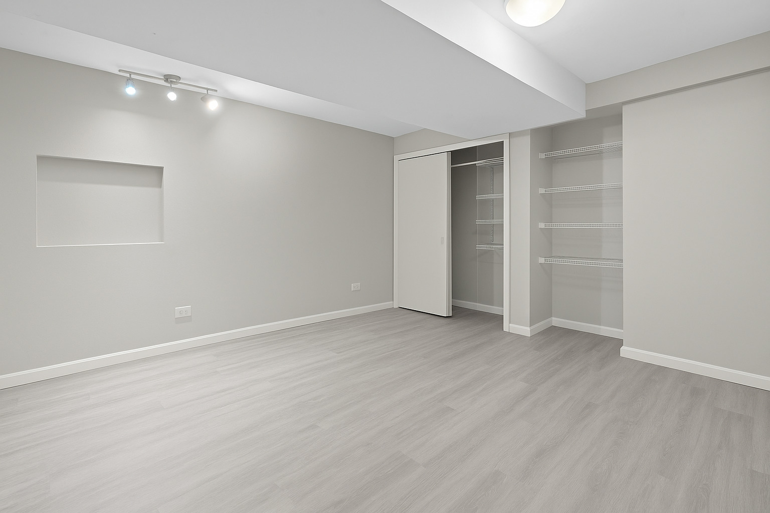 2707 Sierra Avenue, Plainfield, IL 60586