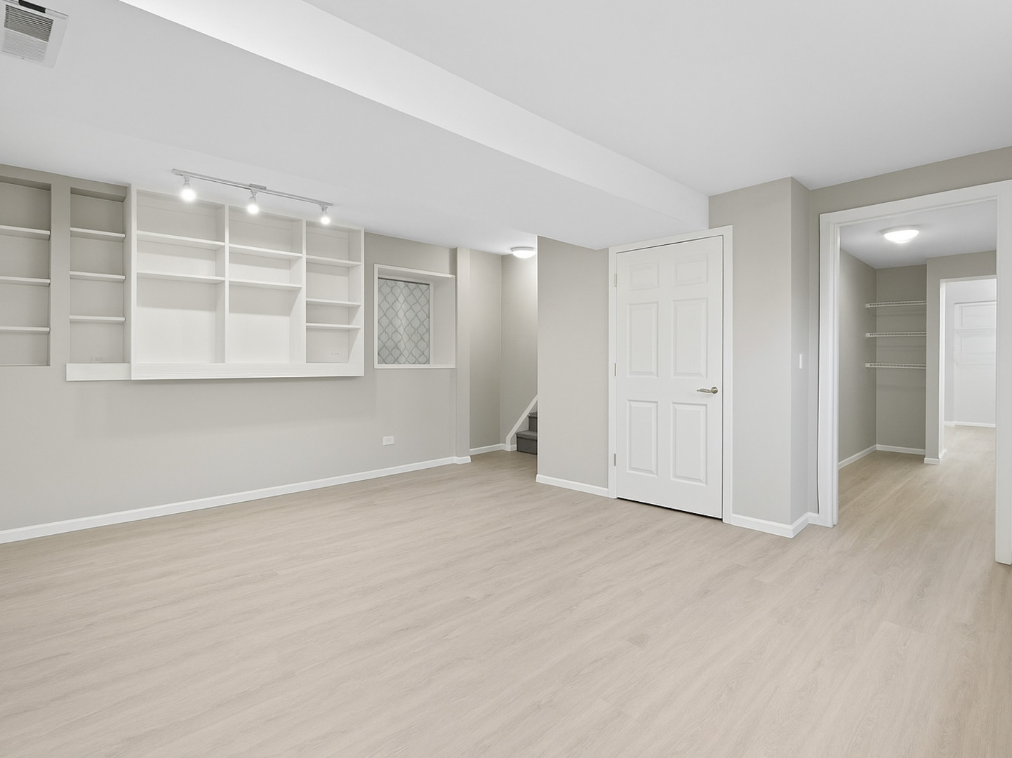 2707 Sierra Avenue, Plainfield, IL 60586