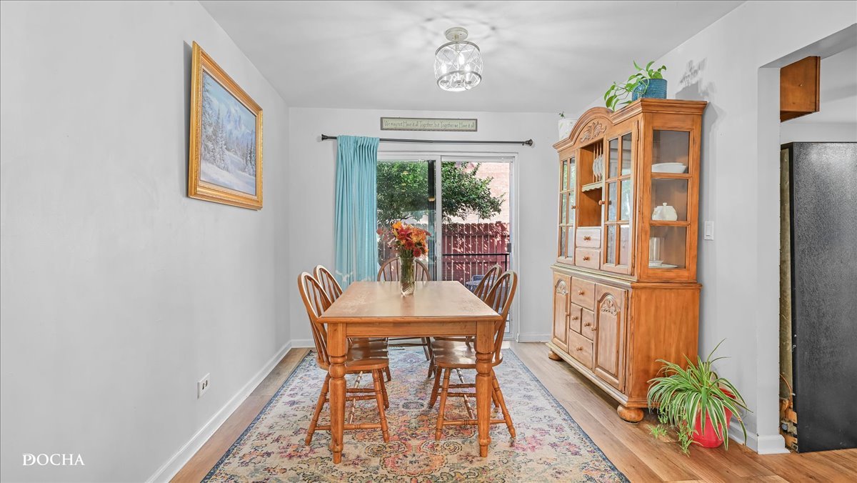 1016 N Mill Street #5, Naperville, IL 60563