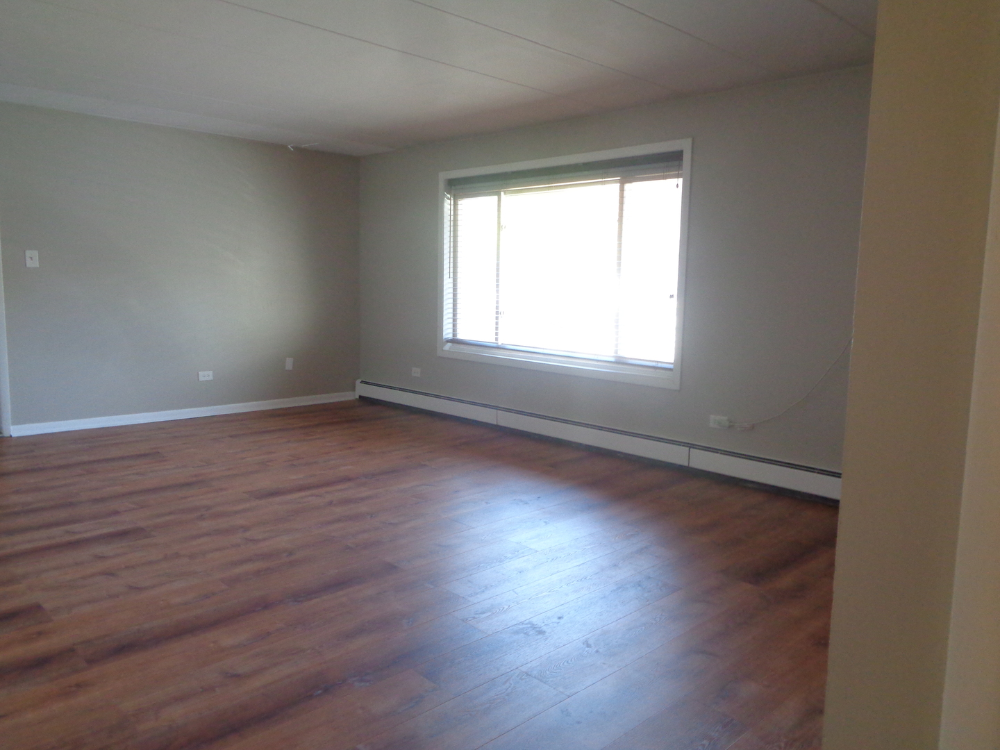 10611 Parkside Avenue #102, Chicago Ridge, IL 60415