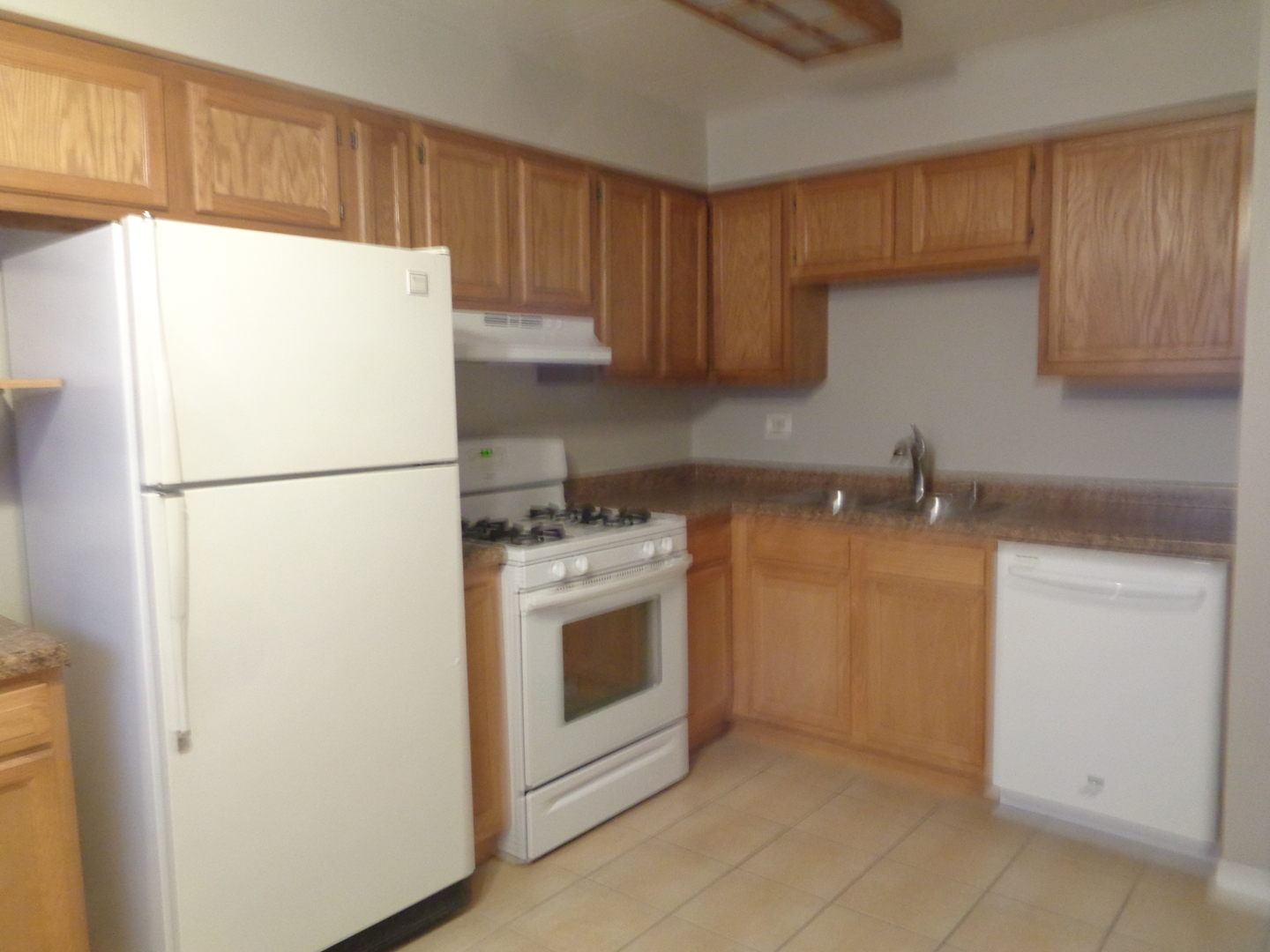 10611 Parkside Avenue #102, Chicago Ridge, IL 60415