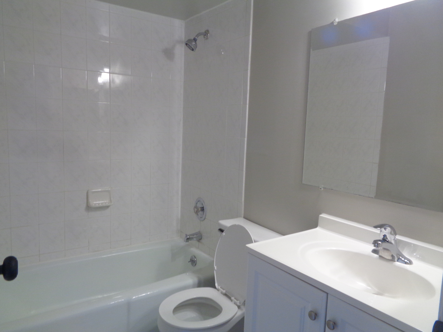 10611 Parkside Avenue #102, Chicago Ridge, IL 60415