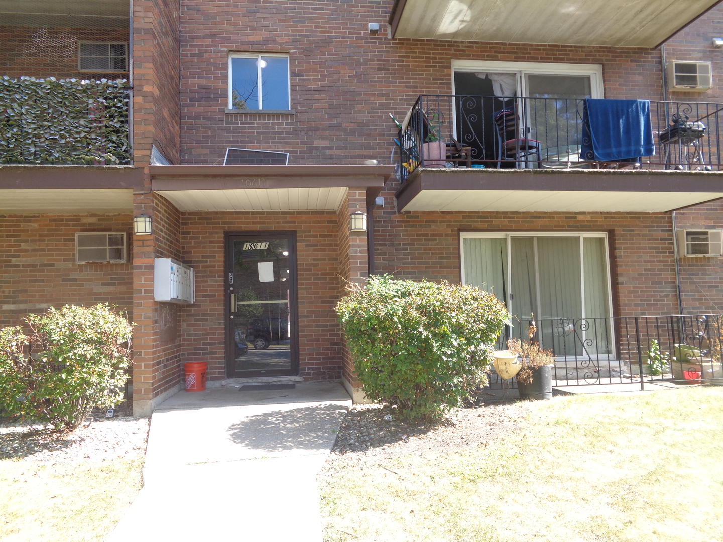 10611 Parkside Avenue #102, Chicago Ridge, IL 60415