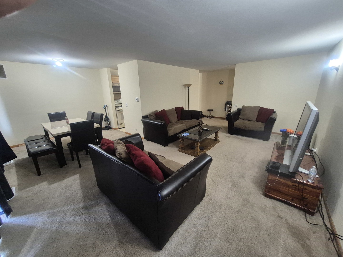 2640 MITCHELL Drive #5, Woodridge, IL 60517