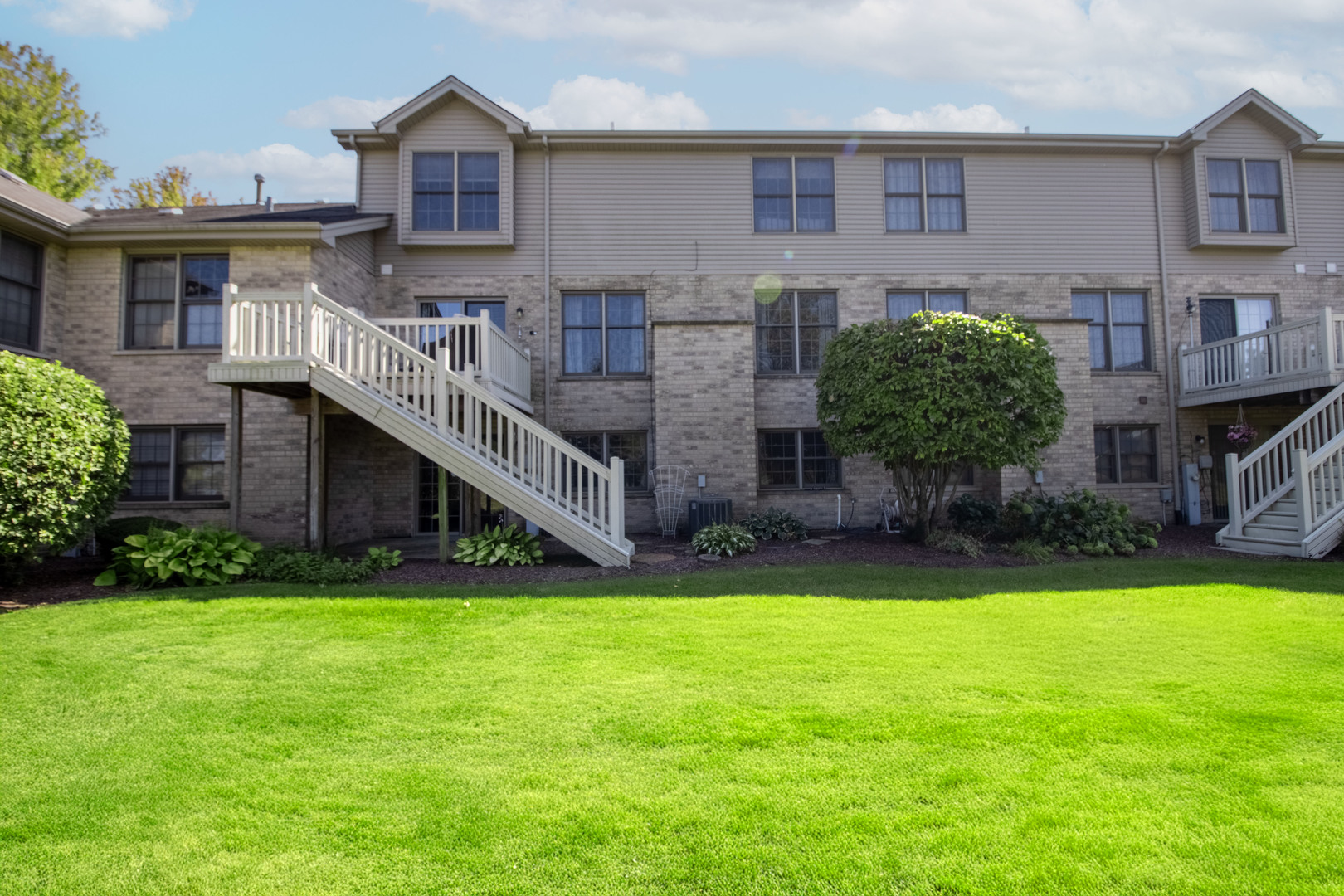 9058 Newcastle Court, Tinley Park, IL 60487