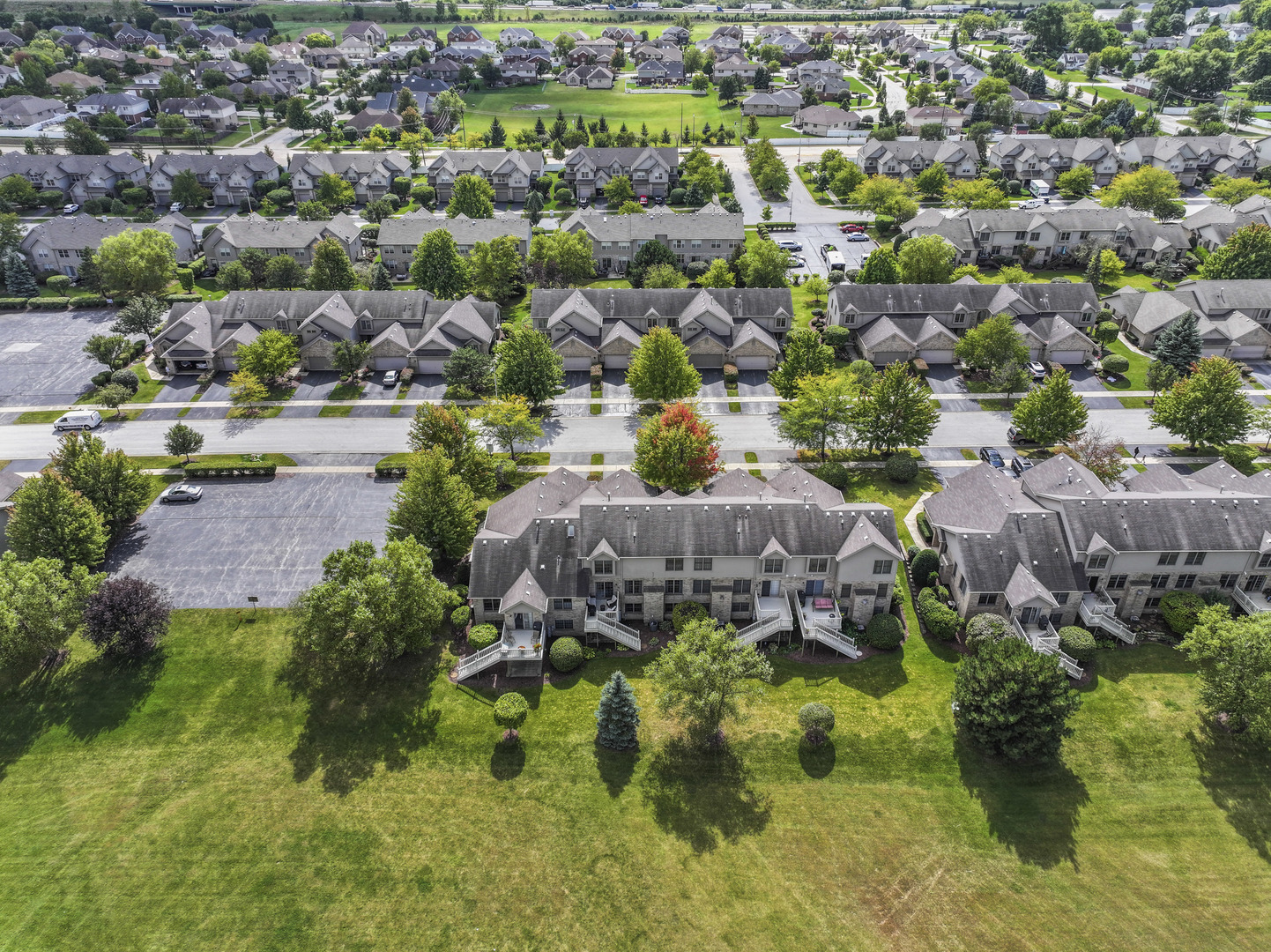 9058 Newcastle Court, Tinley Park, IL 60487