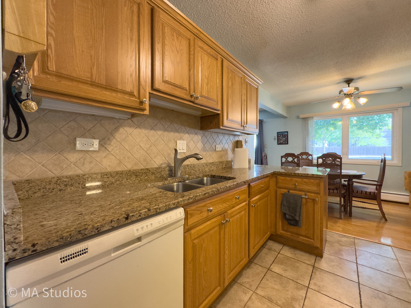 2632 N Windsor Drive #104, Arlington Heights, IL 60004