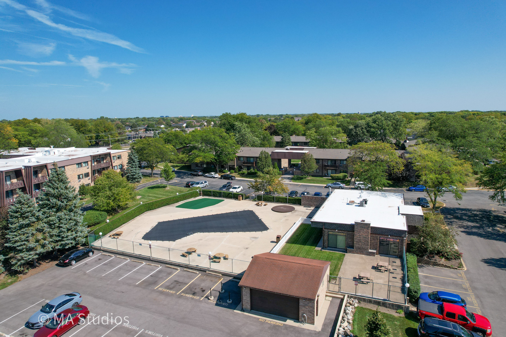 2632 N Windsor Drive #104, Arlington Heights, IL 60004