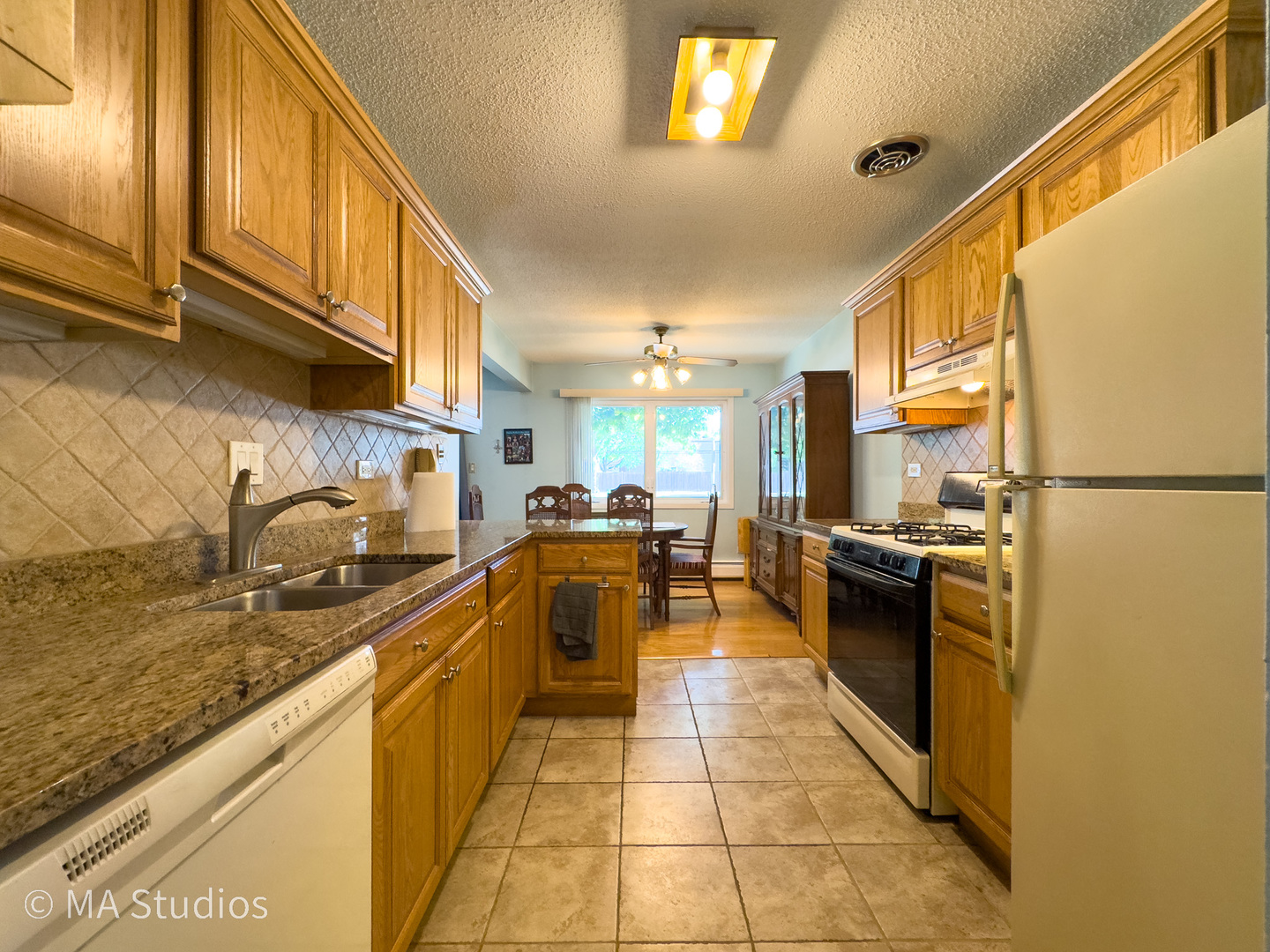 2632 N Windsor Drive #104, Arlington Heights, IL 60004