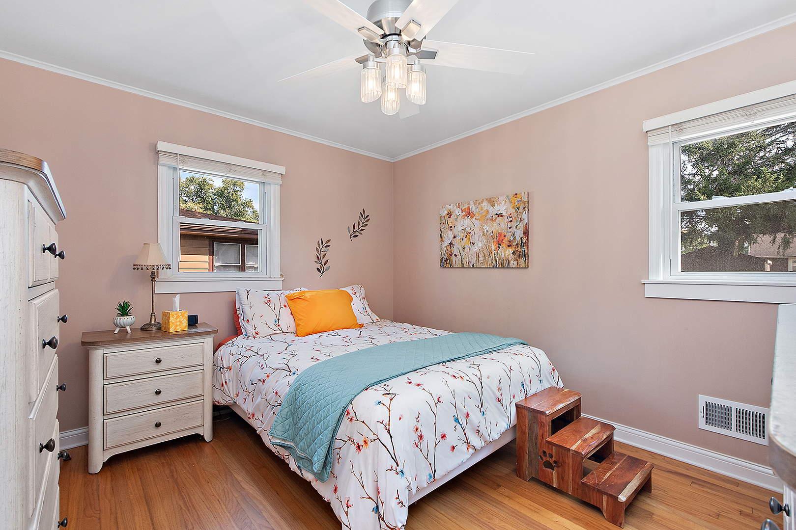 10825 Oxford Avenue, Chicago Ridge, IL 60415