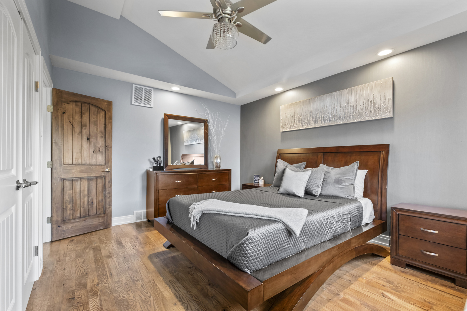 16439 CHERRY HILL Avenue, Tinley Park, IL 60487