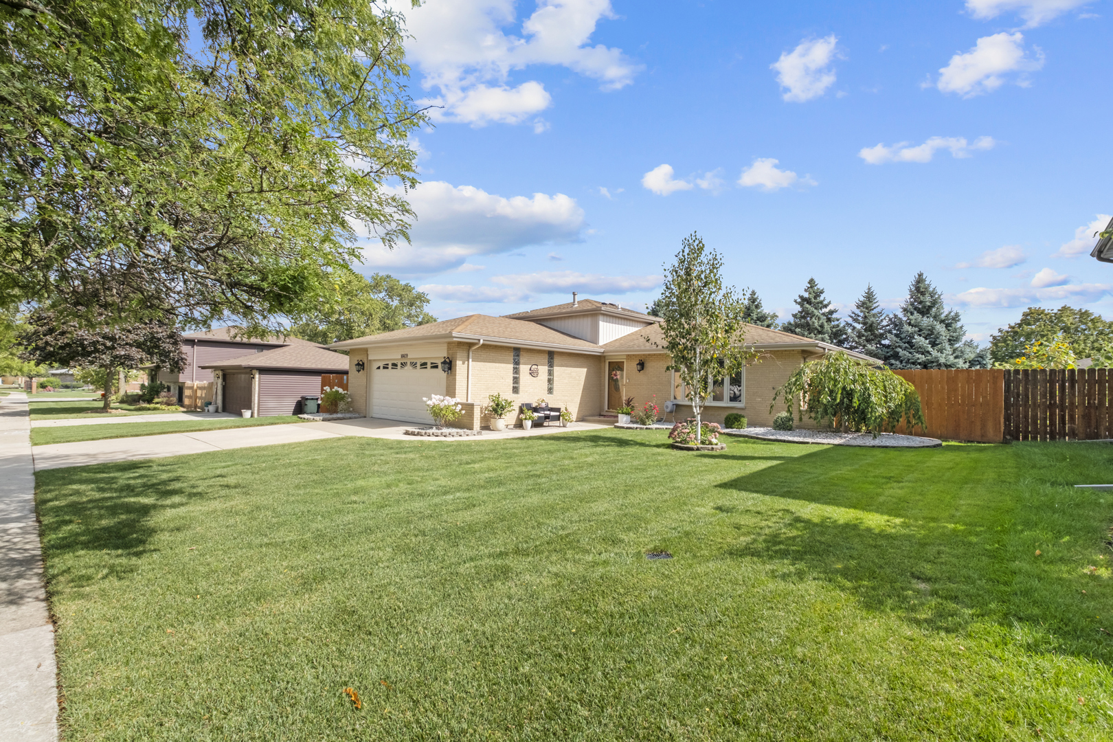 16439 CHERRY HILL Avenue, Tinley Park, IL 60487