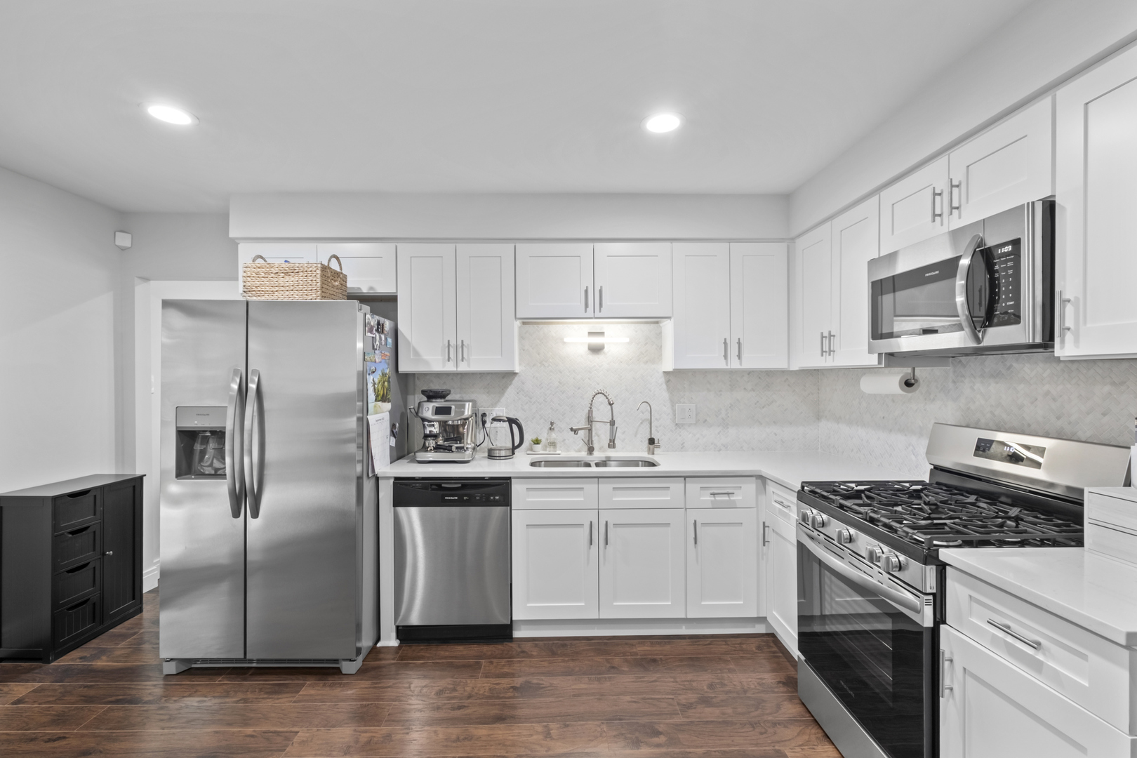 16439 CHERRY HILL Avenue, Tinley Park, IL 60487