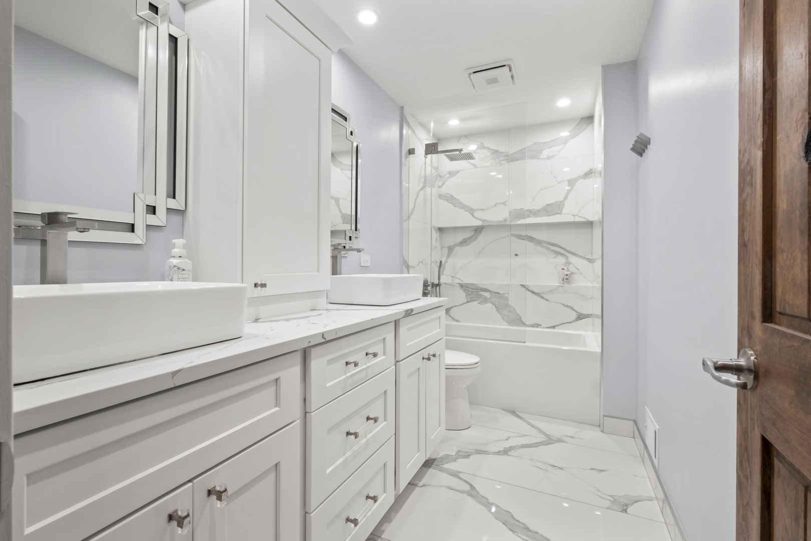 16439 CHERRY HILL Avenue, Tinley Park, IL 60487