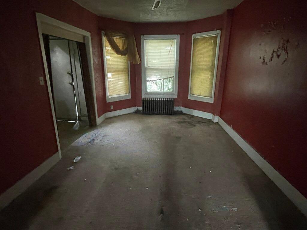 7327 S Kenwood Avenue, Chicago, IL 60619