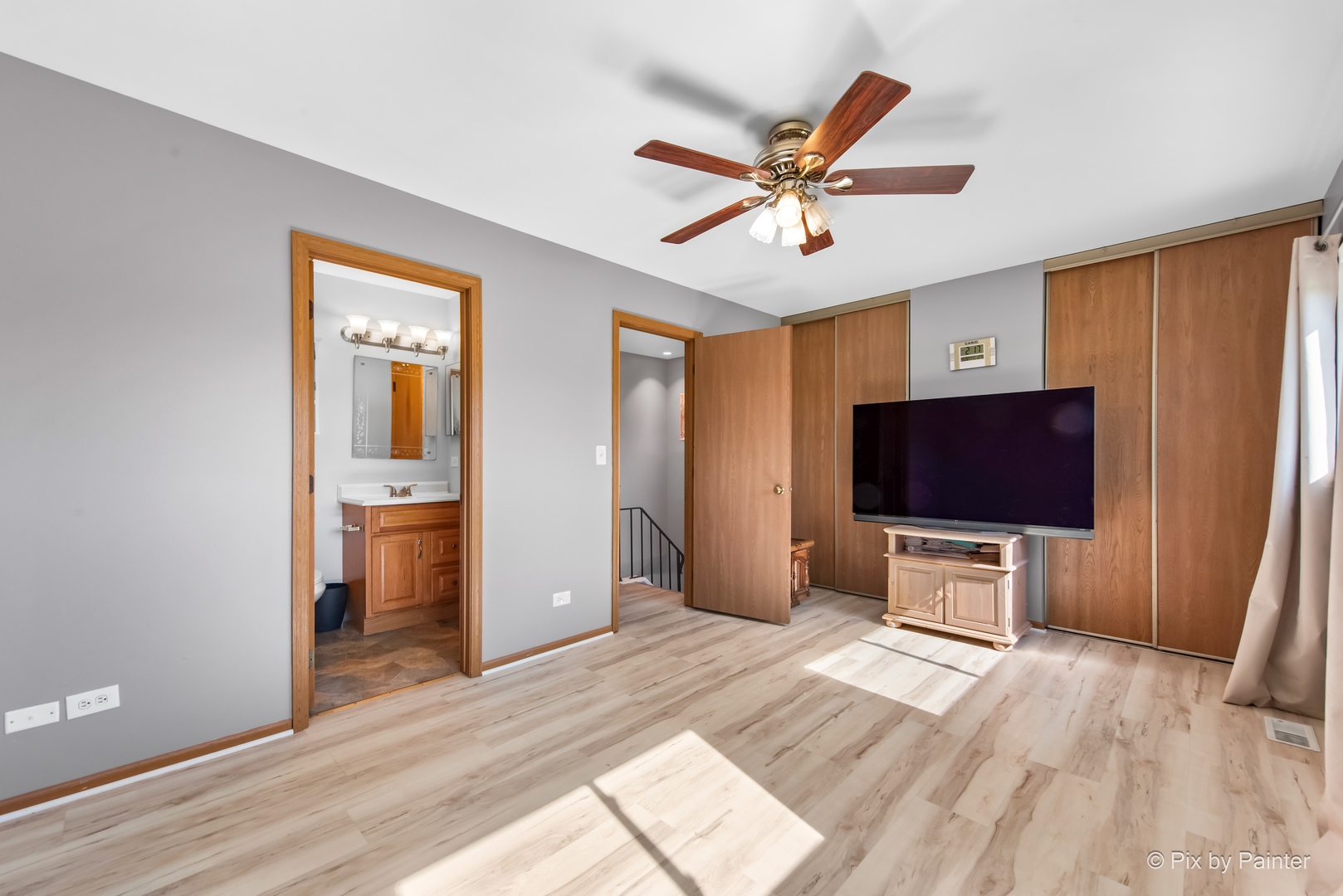 1200 Andover Circle, Aurora, IL 60504