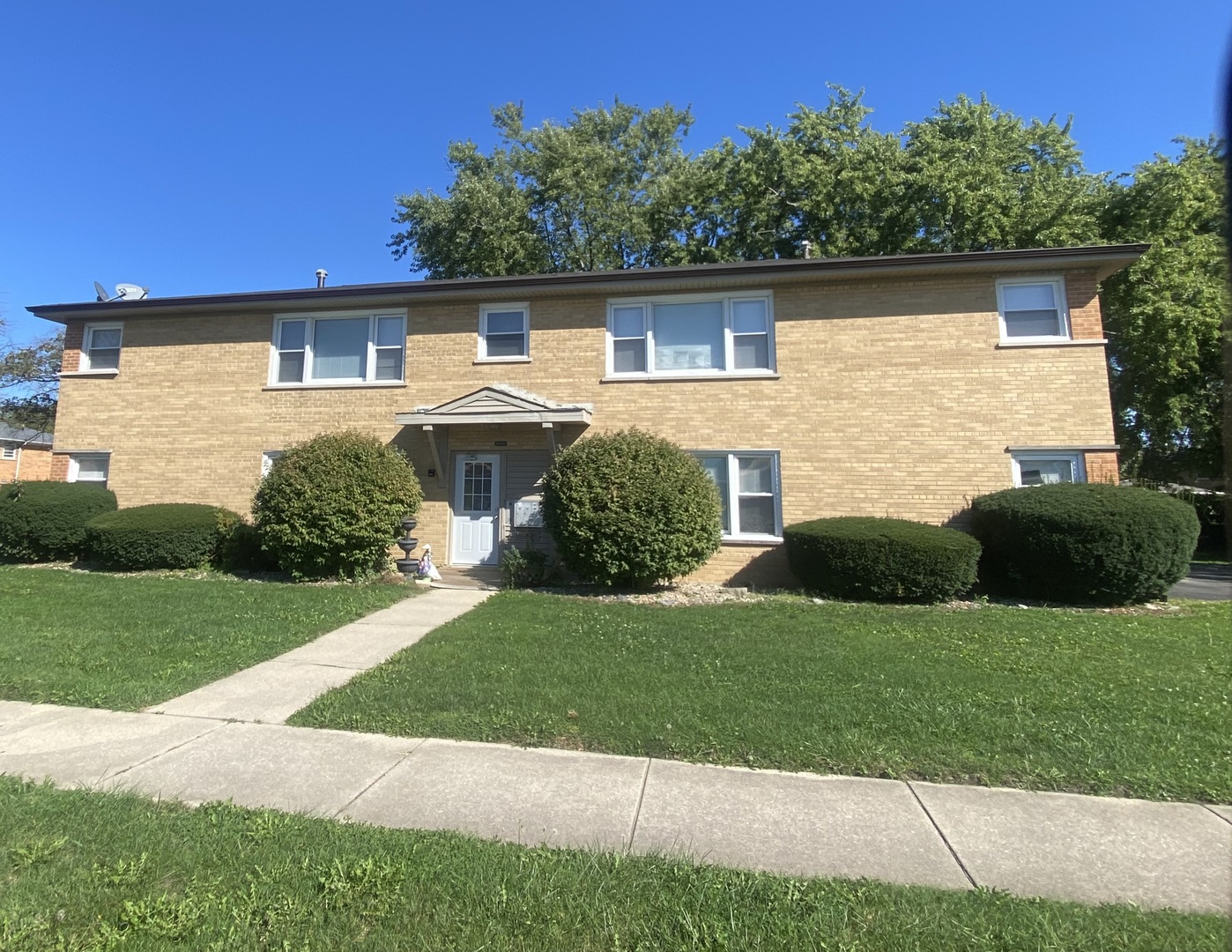18231 Morgan Street #2N, Homewood, IL 60430