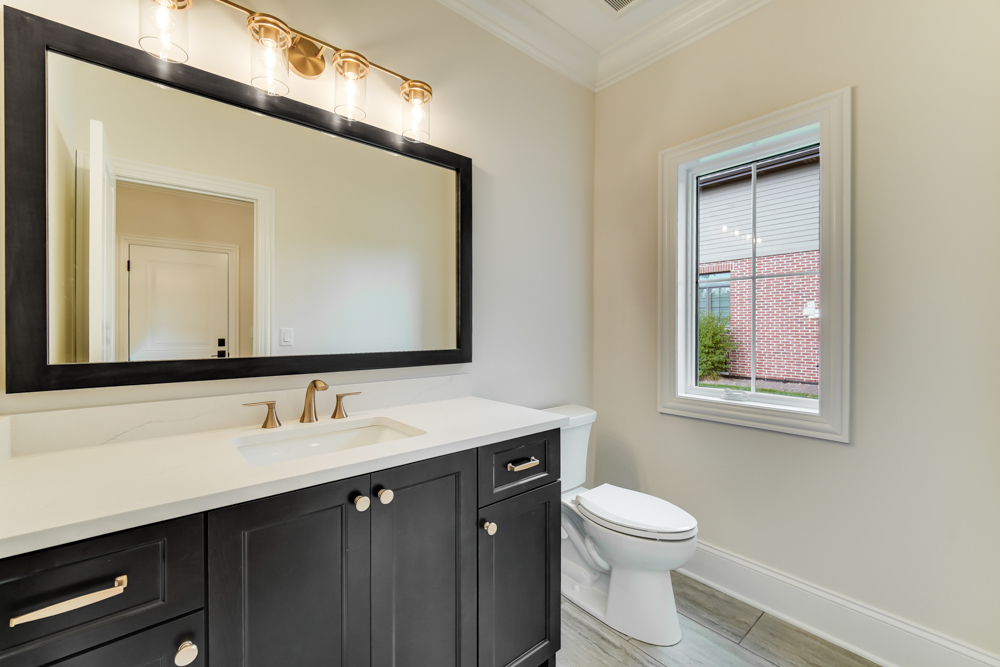 9004 Port Washington Drive, Frankfort, IL 60423