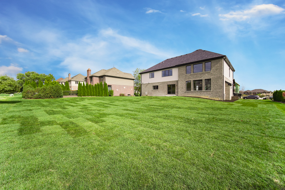 9004 Port Washington Drive, Frankfort, IL 60423