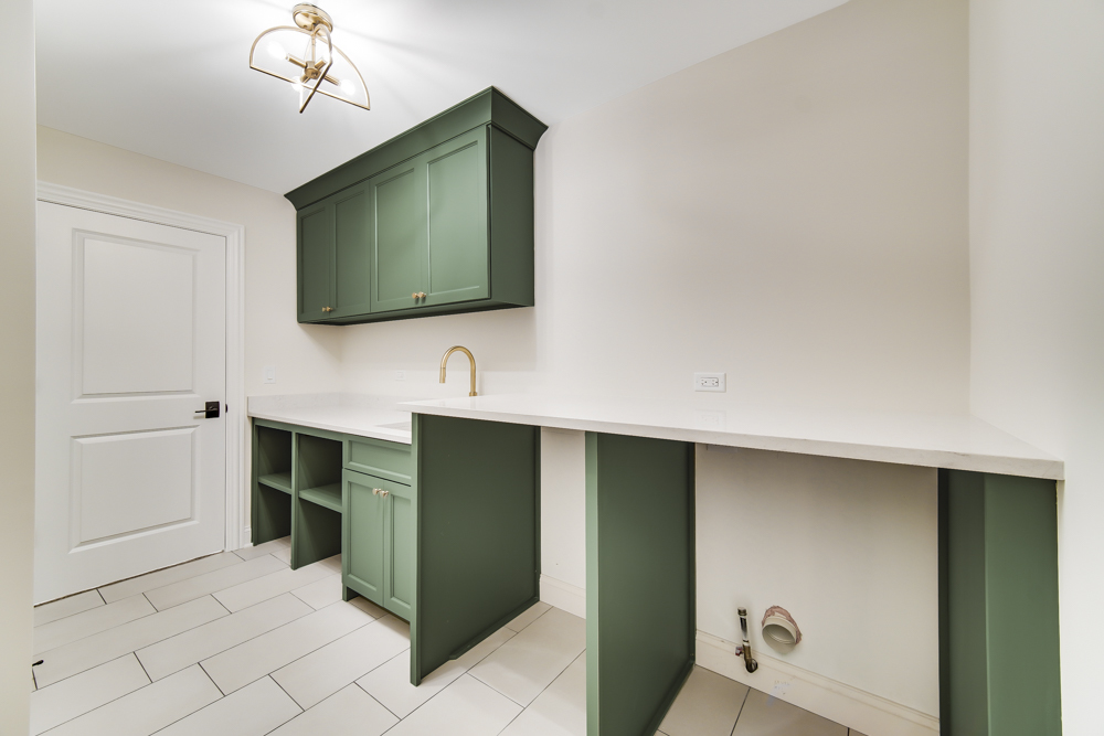 9004 Port Washington Drive, Frankfort, IL 60423