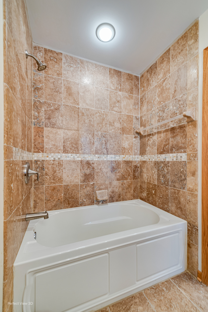 Naperville, IL 60563