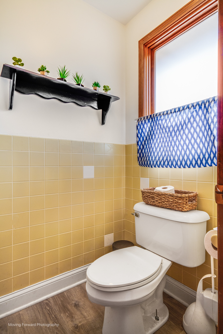 519 OAK Drive, East Dundee, IL 60118