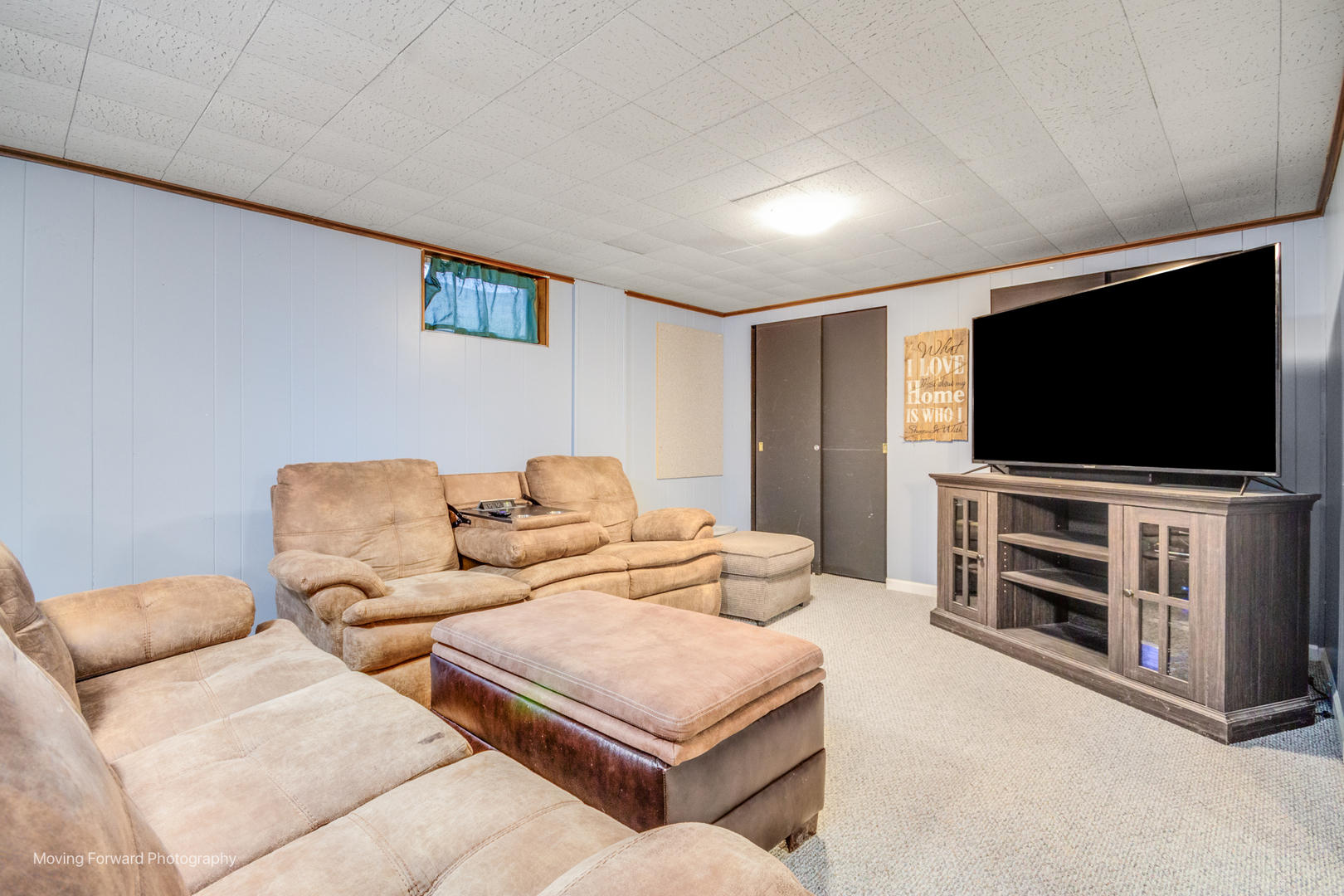 519 OAK Drive, East Dundee, IL 60118