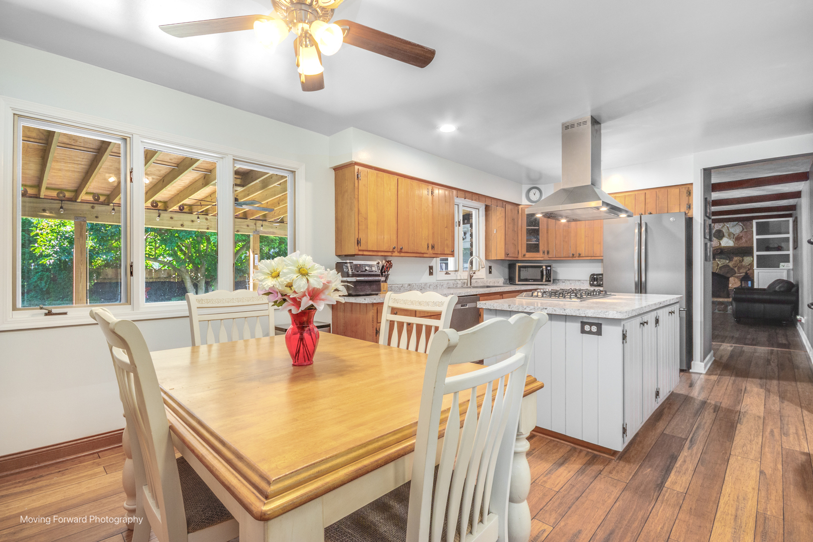 519 OAK Drive, East Dundee, IL 60118