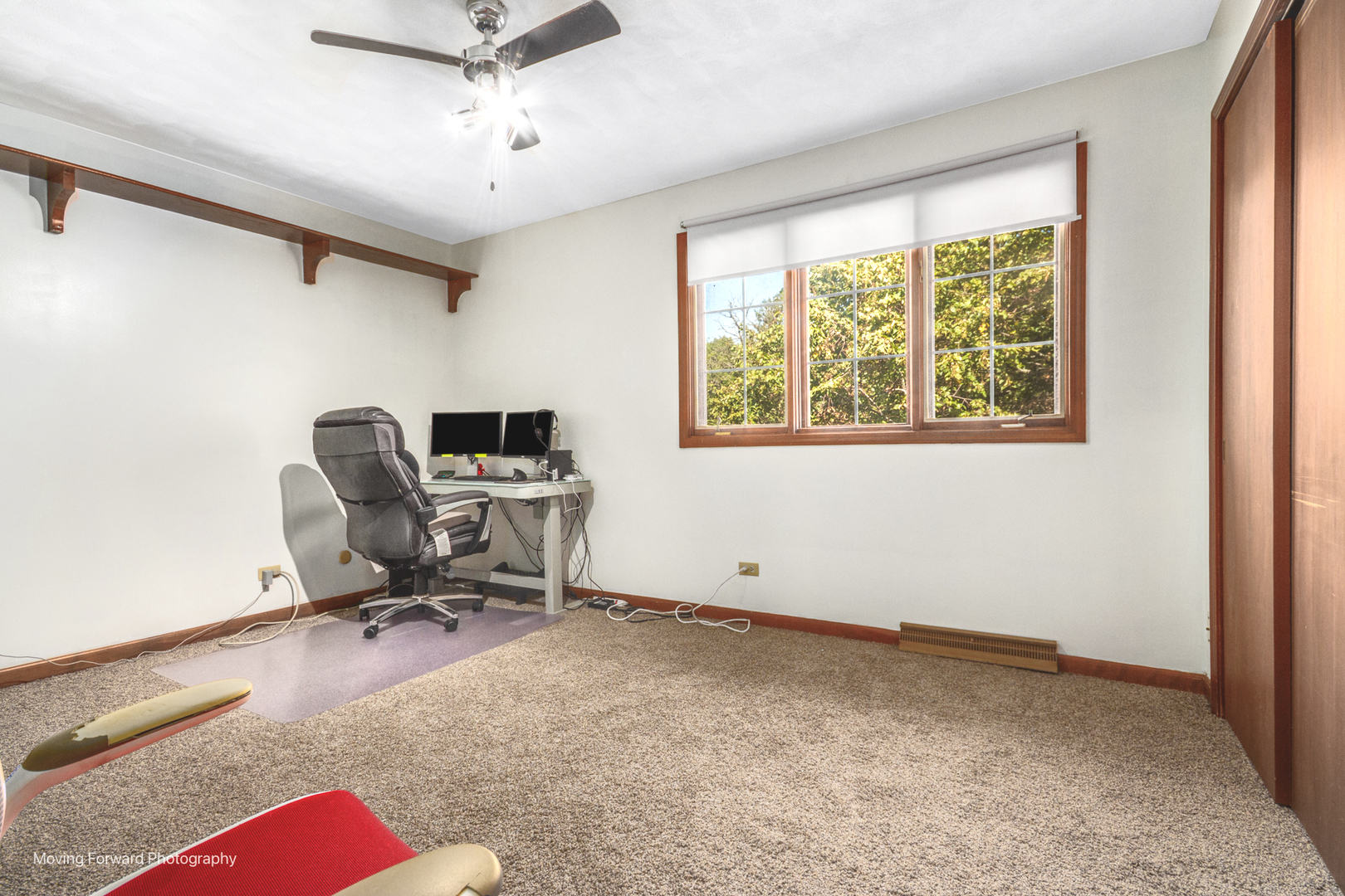 519 OAK Drive, East Dundee, IL 60118