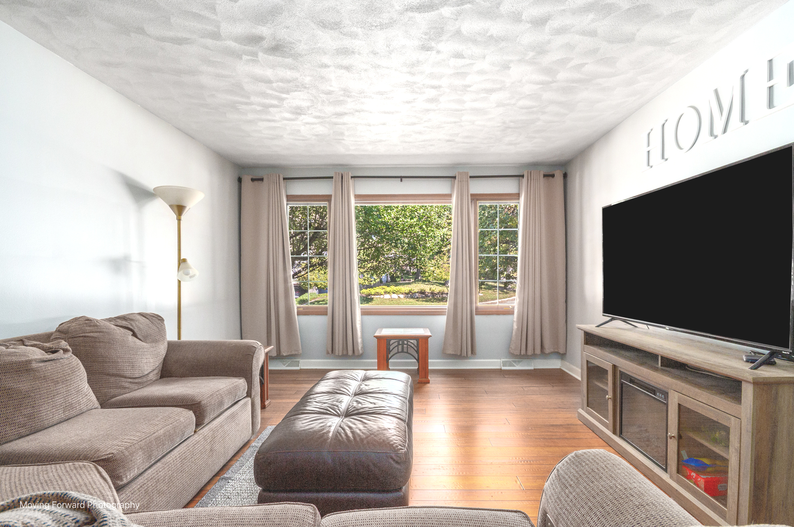 519 OAK Drive, East Dundee, IL 60118