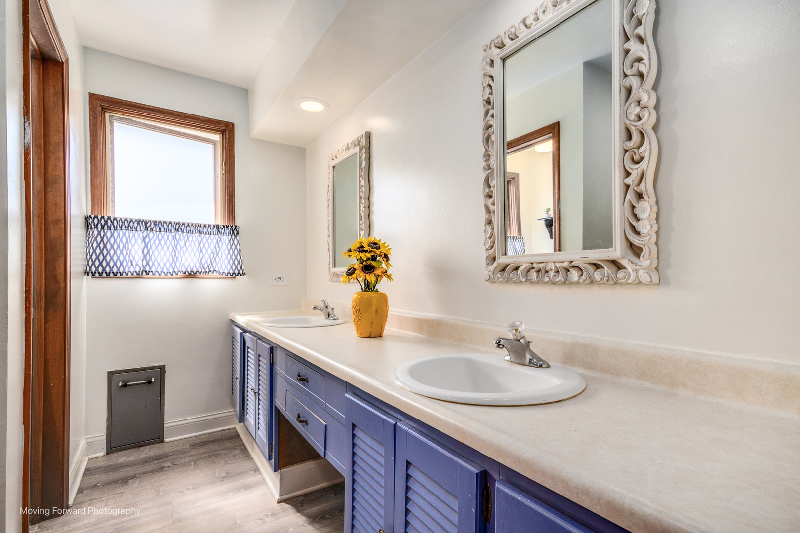 519 OAK Drive, East Dundee, IL 60118