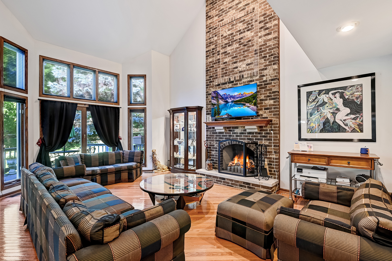 8826 Carlisle Court, Darien, IL 60561