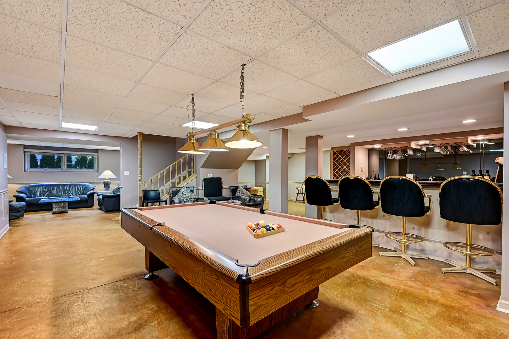 8826 Carlisle Court, Darien, IL 60561