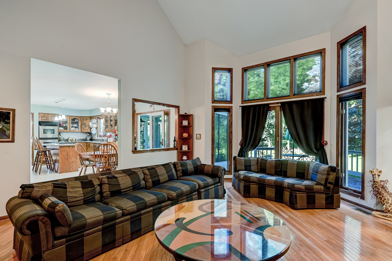 8826 Carlisle Court, Darien, IL 60561