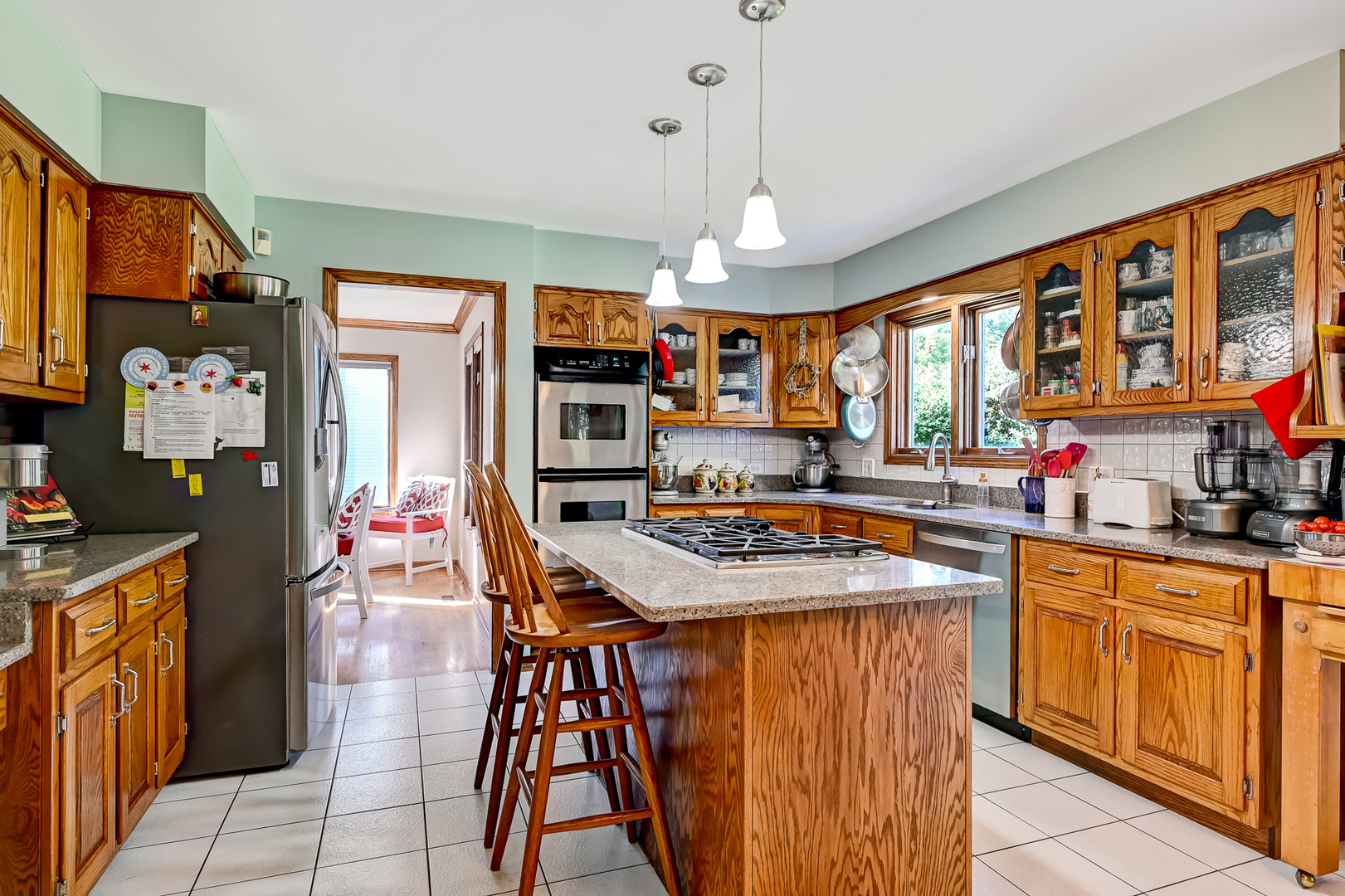 8826 Carlisle Court, Darien, IL 60561