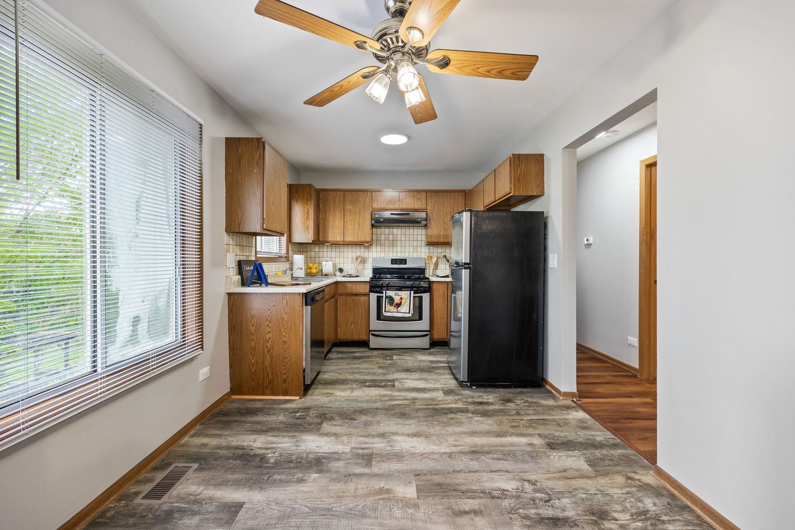 35 Terry Drive #D, Roselle, IL 60172