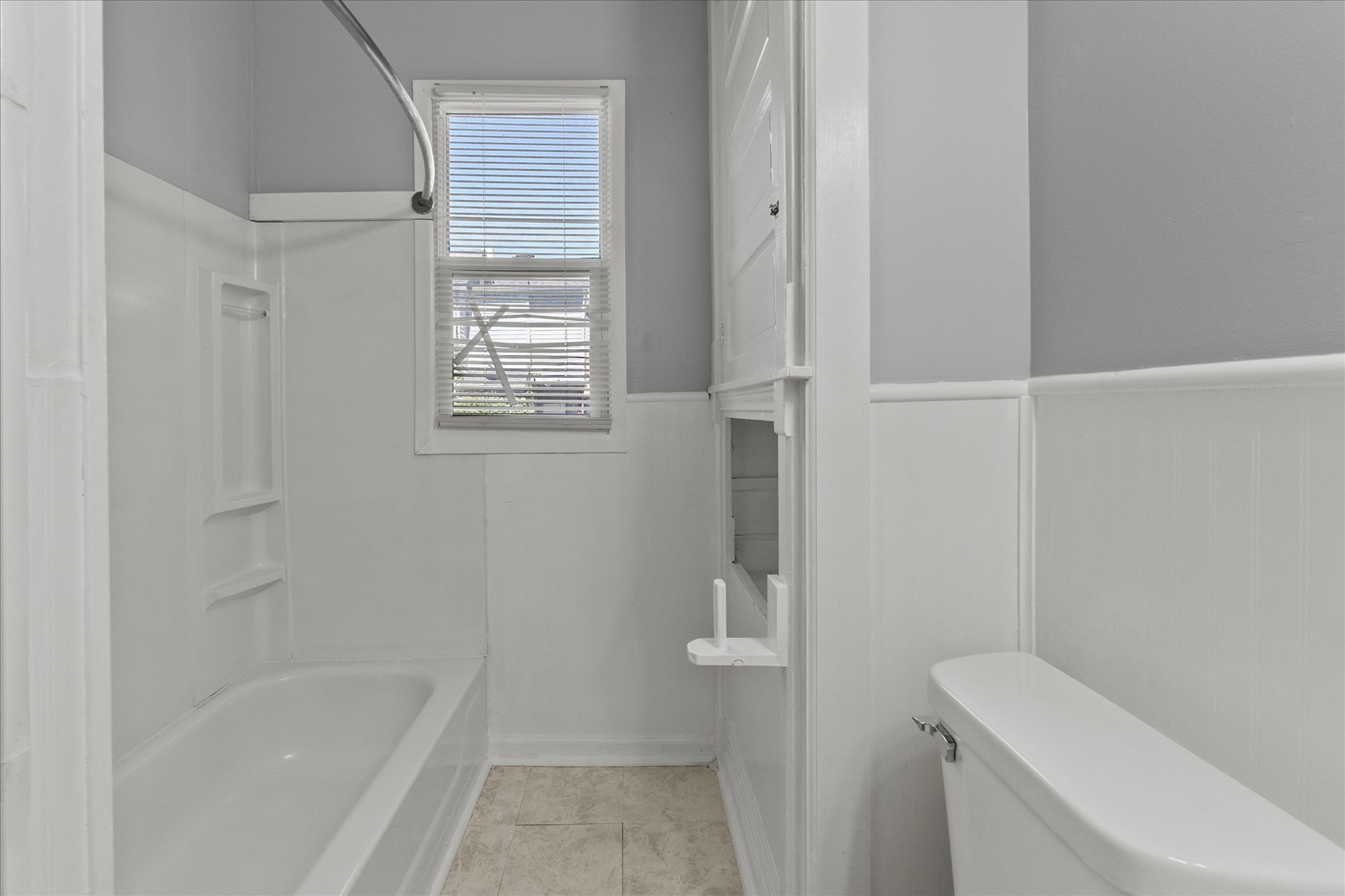 316 N Hickory Street #316, Joliet, IL 60435