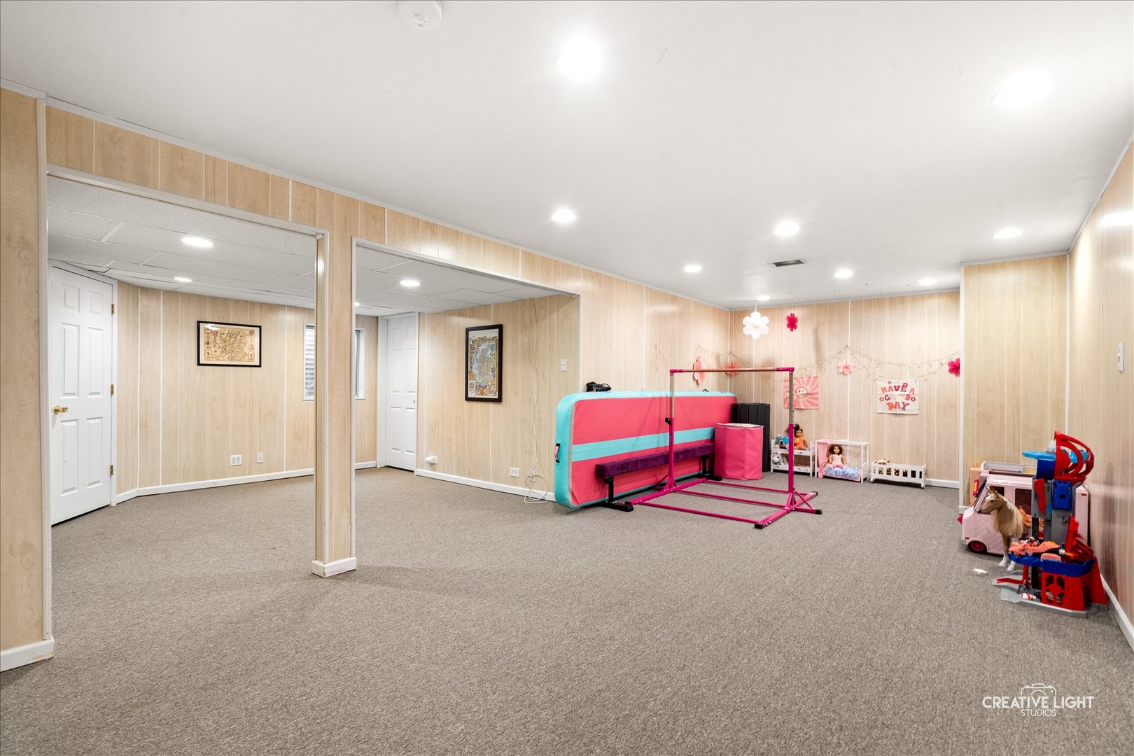 716 Pinehurst Lane, Oswego, IL 60543