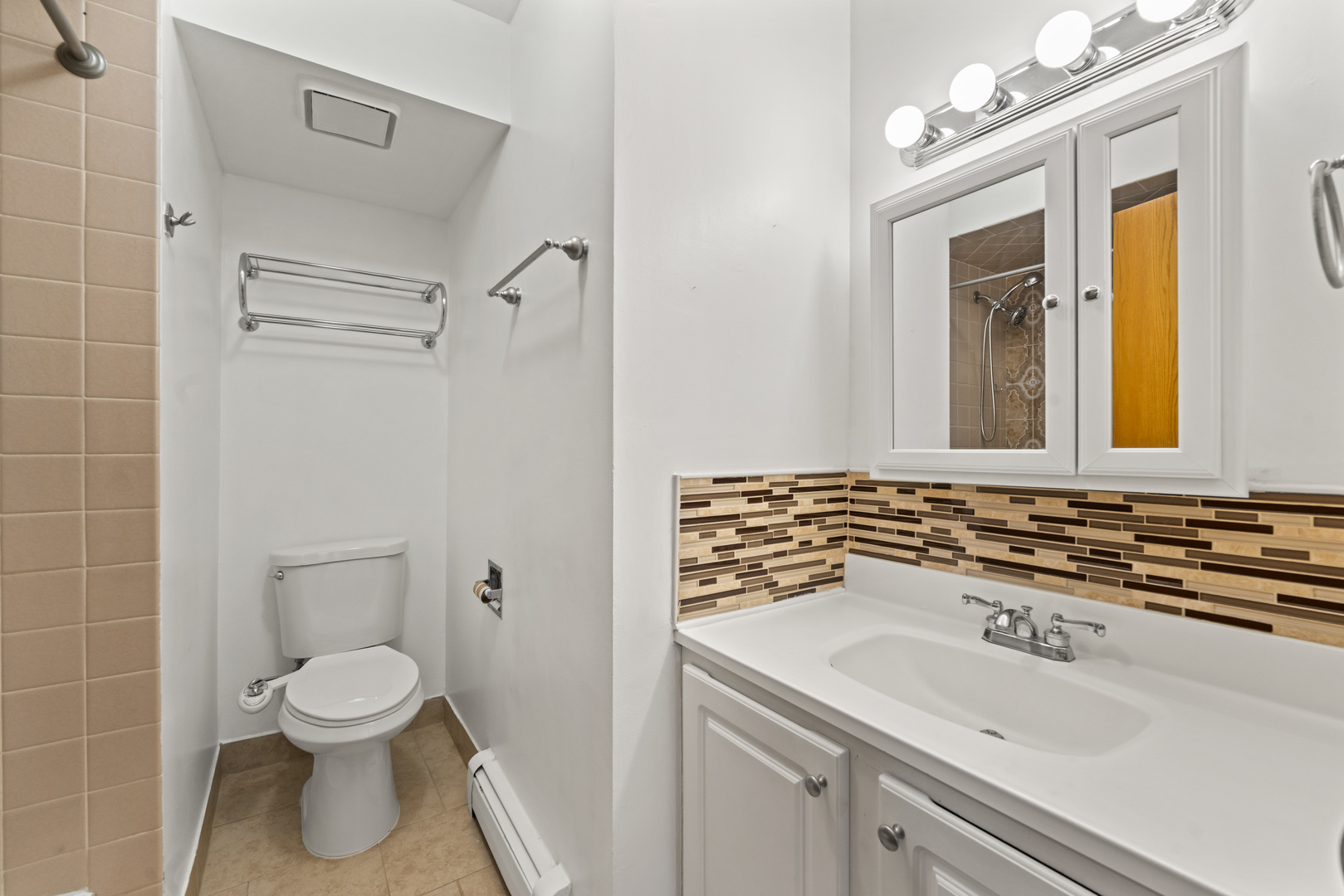 2016 N Harlem Avenue #7W, Elmwood Park, IL 60707