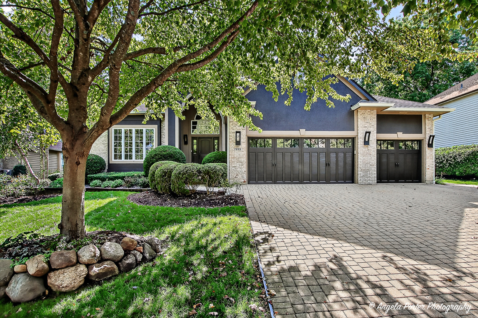 7493 Bittersweet Drive, Gurnee, IL 60031