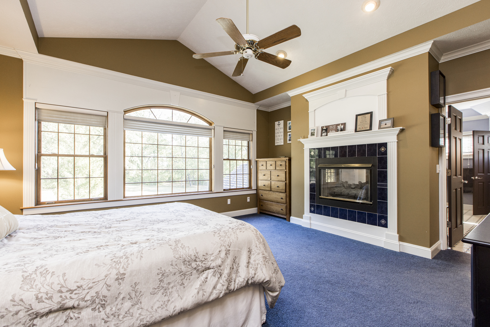 13765 DEER RIDGE Road, Bloomington, IL 61705