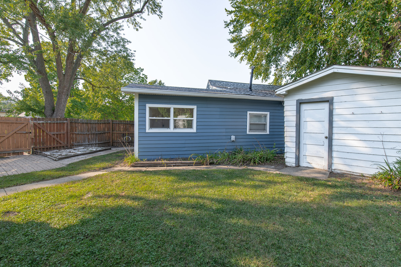 1401 Meadowbrook Drive, Round Lake Beach, IL 60073