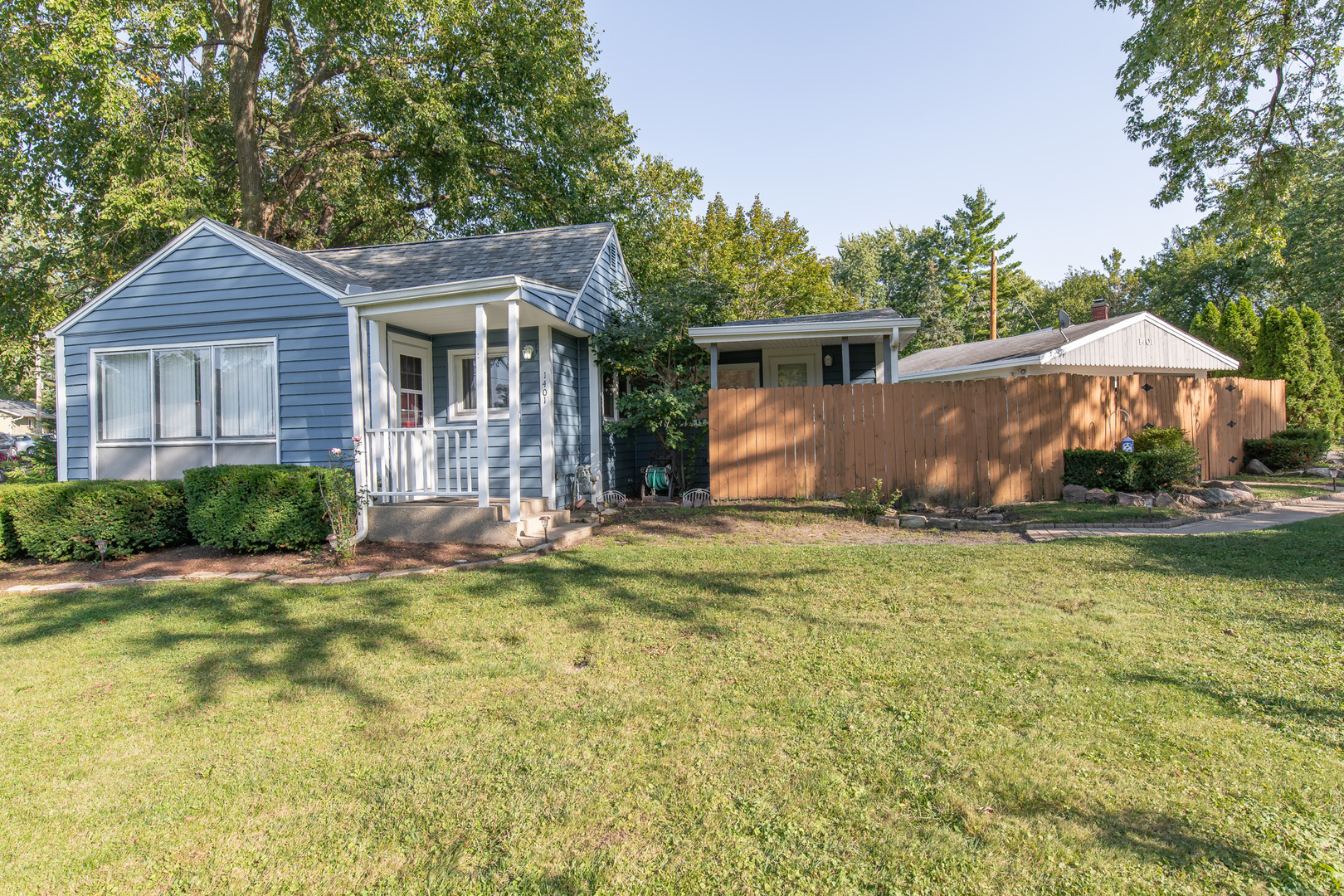 1401 Meadowbrook Drive, Round Lake Beach, IL 60073
