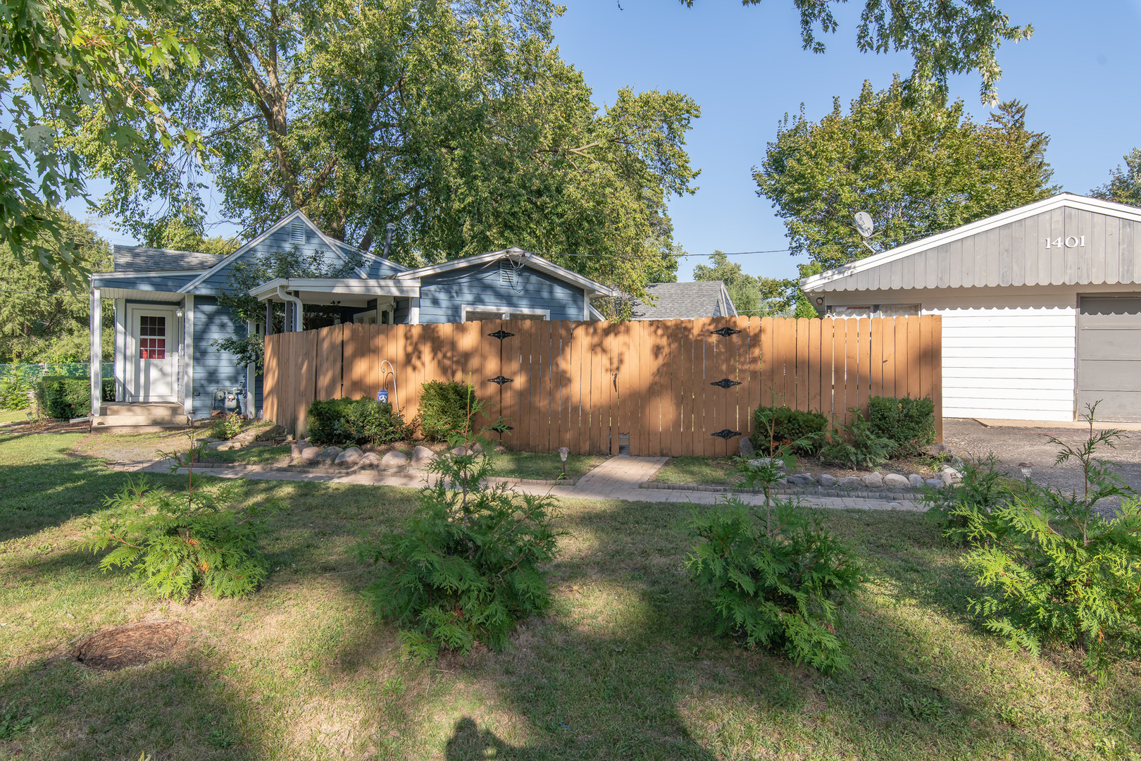 1401 Meadowbrook Drive, Round Lake Beach, IL 60073